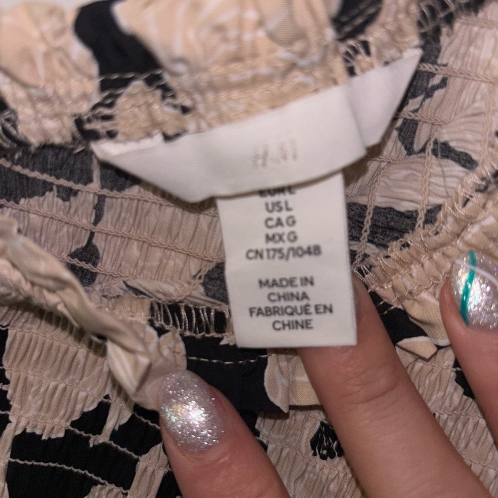 H&M Black and Cream Floral Maxi Dress - Picture 3 of 5